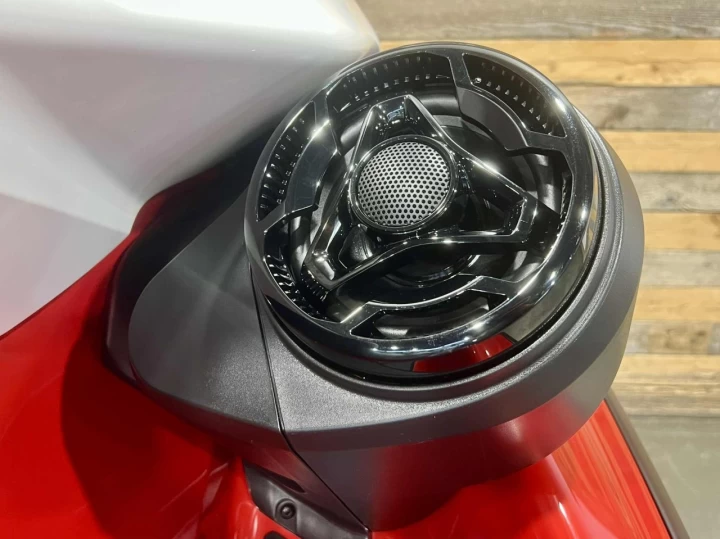 2024 BRP SEA-DOO RXP-X 300 H.P + IBR + VTS + AUDIO PREMIUM + SEULEMENT 7 HR + BANC 1 & 2 PASSAGER + RARE & A1 