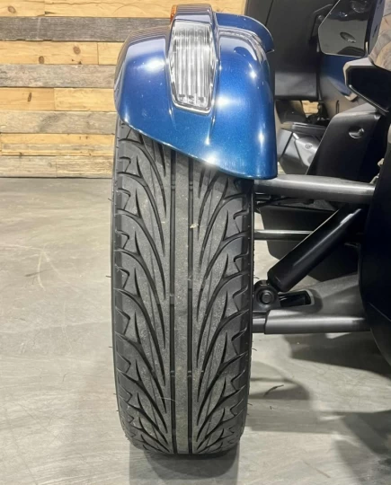 2022 BRP CAN-AM SPYDER RT SE-6 (SEMI-AUTOMATIQUE) AVEC 55901 KM + MODELE & COULEUR RARE + CONDITION A1 