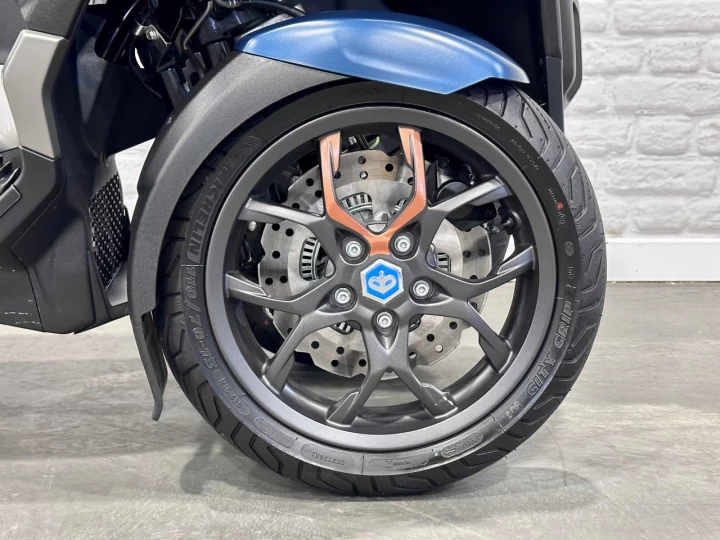 2024 PIAGGIO MP3 530 HPE VERSION EXCLUSIVE MP3 530 HPE VERSION EXCLUSIVE + A.B.S + SEULEMENT 640 KM + MODE RARE & A1 