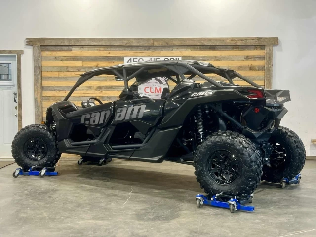 BRP CAN-AM MAVERICK MAX X3 X-DS TURBO RR 200 HP + DPS + 4X4 + 4 PASSAGERS + SEULEMENT 2857 KM  2024