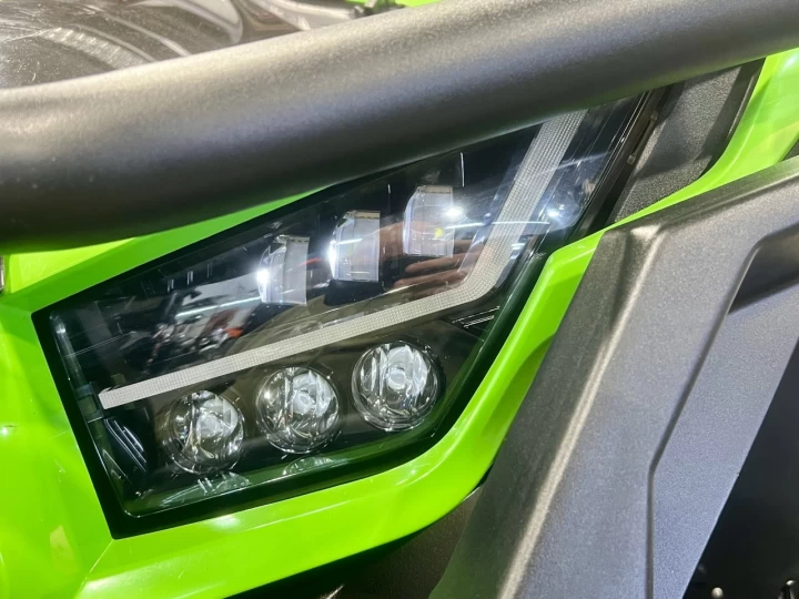 2020 KAWASAKI TERYX KRX 1000 EFI + 4X4 + E.P.S + SEULEMENT 4356 KM + RARE & CONDITION A1 