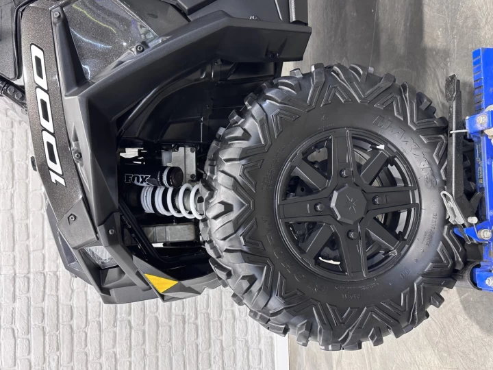 2016 POLARIS RZR XP 1000 EFI + 4WD + E.P.S + FOX + AUDIO + CABINE FERMÉ + CHAUFFAGE + RARE & A1 