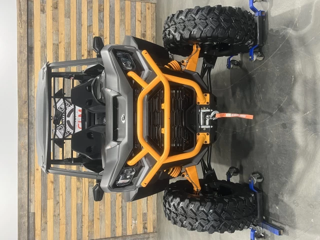 BRP CAN-AM COMMANDER XT-P 1000R EFI + 4WD + DPS + FOX + SEULEMENT 1049 KM + RARE & IMPECCABLE A1  2025