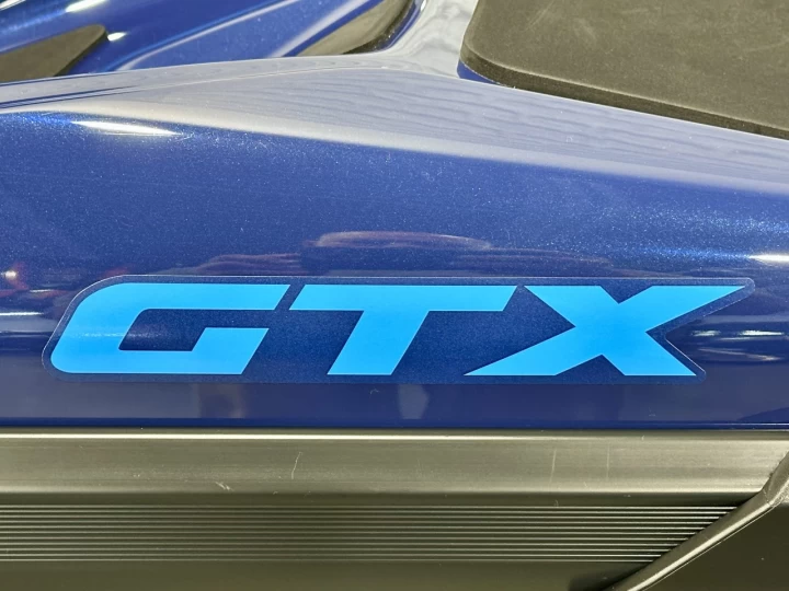2026 BRP SEA-DOO GTX 230 H.P + IBR + VTS + IDF + ENSEMBLE TECHNOLOGIE + AUDIO + 3 PASSAGERS + 4 HR SEULEMENT + RARE & A1 