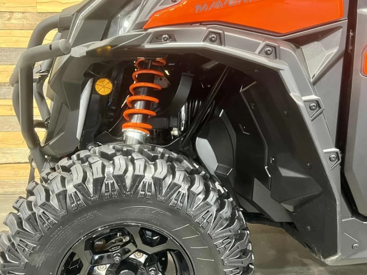 2018 BRP CAN-AM MAVERICK TRAIL 1000 EFI + DPS + 4X4 + SEULEMENT 5271 KM + BEAUCOUP D'ÉQUIPEMENTS $$$ 