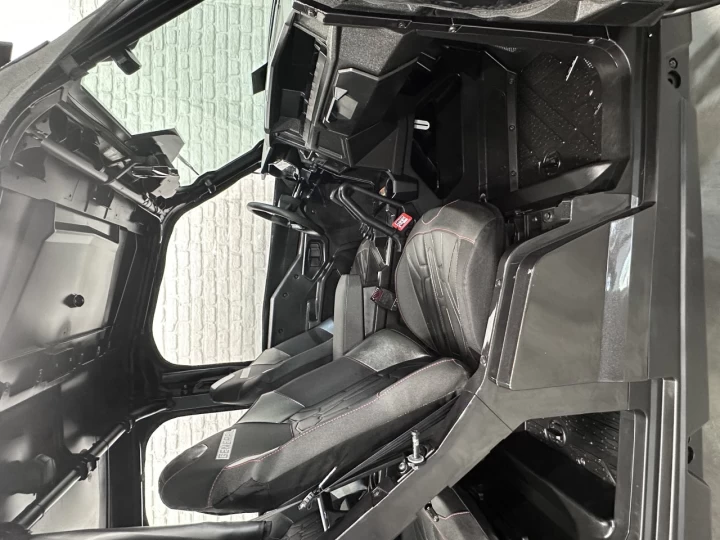 2021 POLARIS GENERAL 4 CREW XP 1000 EDITION DELUXE + RIDE COMMAND RADIO - GPS + CABINE FERMÉ + 3286 KM SEULEMENT 