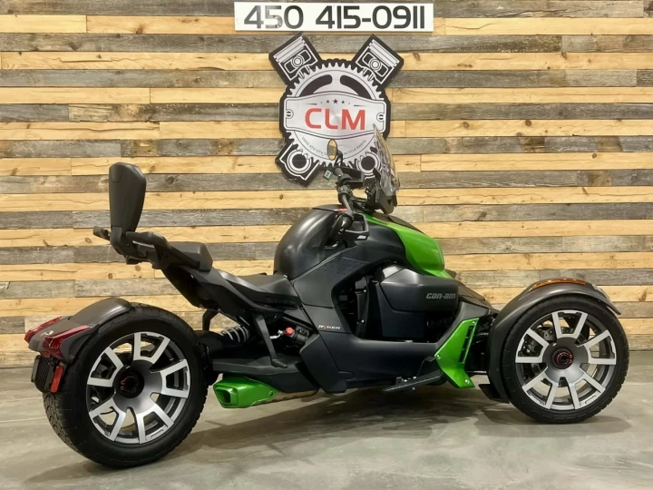 2019 BRP CAN-AM SPYDER / RYKER RALLY 900 ACE EFI + SEULEMENT 4995 KM + BEAUCOUP D'OPTIONS AJOUTER $$$ + CONDITION IMPECCABLE A1 