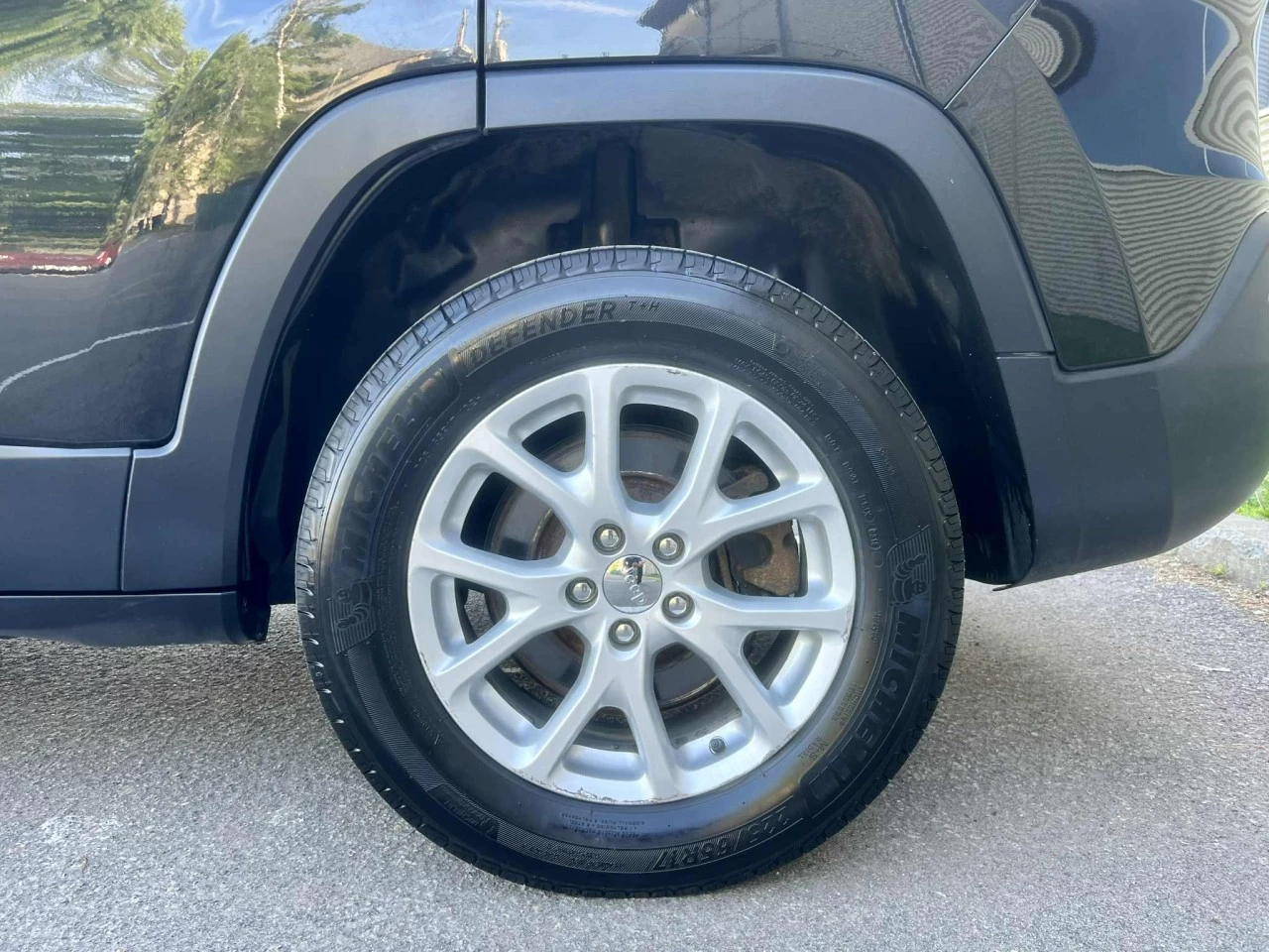 2014 JEEP CHEROKEE EDITION NORTH + V6 + 4X4 + 5 PASSAGERS + 196750 KM + PAS DE ROUILLE A1  Image principale