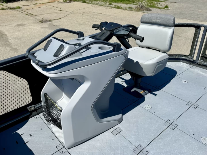 2023 BRP SEA-DOO SWITCH 16' ROTAX 170 H.P + IBR + VTS + IDF + REMORQUE + 0 HR + RARE & A1 