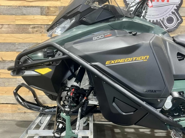 2023 BRP SKI-DOO EXPEDITION S.E 900 ACE EFI TURBO 130 H.P ITC WT-WIDE TRACK 154 X 20 + BANC DOUBLE + COFFRE LINQ + 4303 KM 