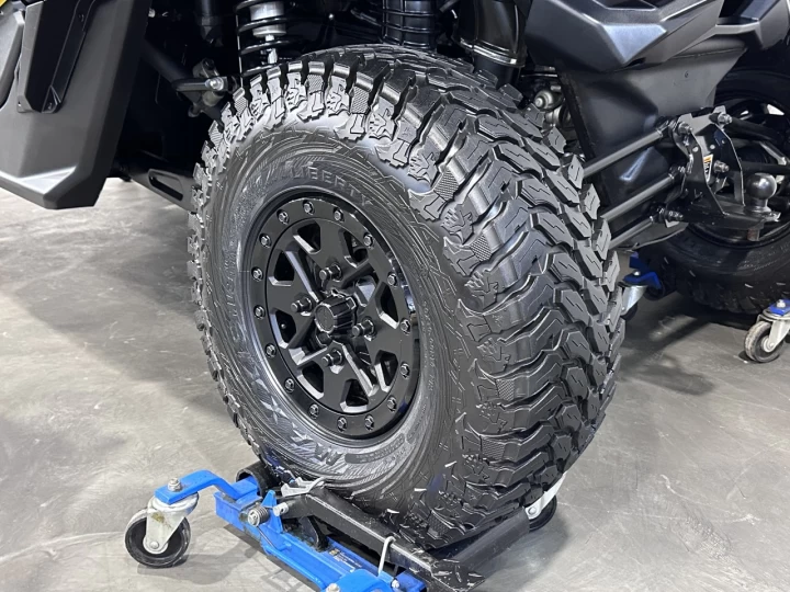 2017 BRP CAN-AM MAVERICK X3 X-DS TURBO 'R' 154 H.P + DPS + 4WD + FOX + 64'' + RARE & CONDITION A1 