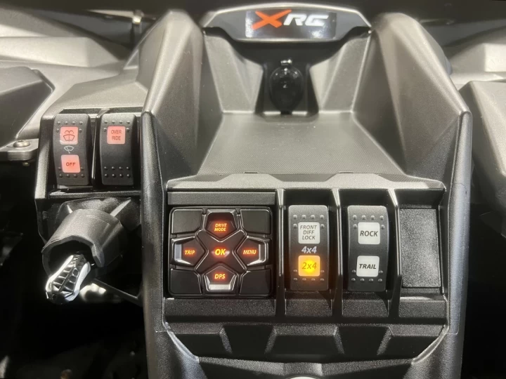 2024 BRP CAN-AM MAVERICK X3 X-RC TURBO ''RR'' 200 H.P + DPS + 4WD + 64'' + FOX + SEULEMENT 3784 KM + RARE & A1 