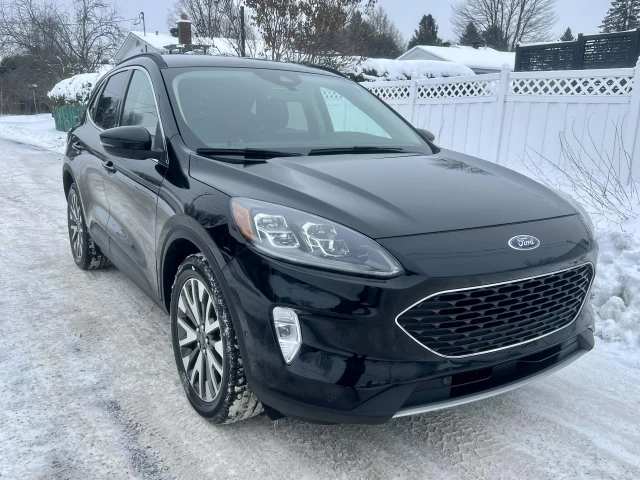 FORD ESCAPE TITANIUM HYBRIDE AWD + 91150 KM + MODELE LUXUEUX & TOUTE ÉQUIPÉE  2020