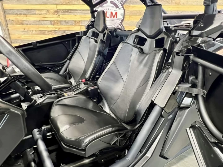 2023 BRP CAN-AM MAVERICK MAX X3 DS TURBO 135 HP + DPS + 4X4 + SEULEMENT 375 KM + CONDITION A1 