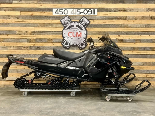 BRP SKI-DOO RENEGADE X 900 ACE TURBO ''R" 180 HP 137'' + REV GEN5 + 13486 KM + CONDITION A1  2024
