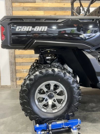 2024 BRP CAN-AM DEFENDER MAX CREW HD-10 ÉDITION LONE STAR + 4WD + DPS + SEULEMENT 10 KM + 6 PASSAGERS + RARE & COMME NEUF 
