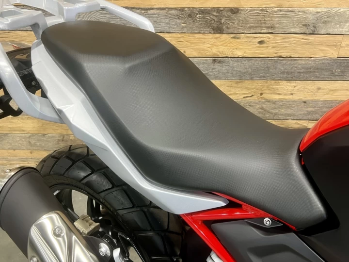 2024 BMW G310 GS EDITION RALLYE + ABS + SEULEMENT 888 KM + RARE & IMPECCABLE A1 