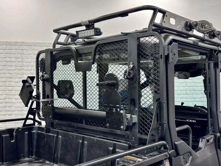 2017 BRP CAN-AM DEFENDER MAX-CREW HD-10 + DPS + 4WD + 6 PASSAGERS + RARE & A1 