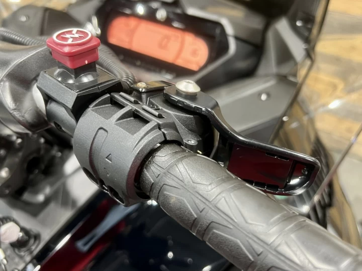 2021 BRP SKI-DOO GRAND TOURING LIMITED 900 ACE TURBO ITC 137'' QUIET DRIVE + 15869 KM + CONDITION A1 