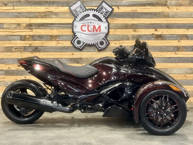 BRP CAN-AM SPYDER RS-S SE-5 (SEMI-AUTOMATIQUE) BAS KM 27853 KM + COLEUR & LOOK UNIQUE + A1  2011