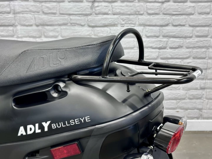 2026 ADLY SCOOTER BULLSEYE GTC 50 cc + 2 TEMPS + NEUF 0 KM + EN INVENTAIRE & LIVRAISION RAPIDE 