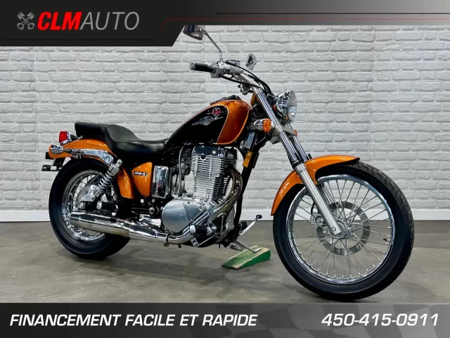 SUZUKI BOULEVARD S40 650 cc + SEULEMENT 22408 KM + RARE & A1  2013
