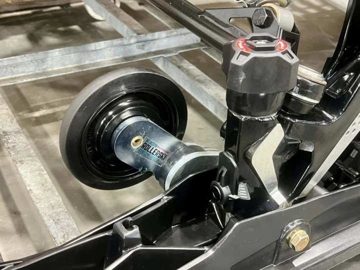 2018 BRP SKI-DOO RENEGADE ENDURO 600 E-TEC 137'' + SUSPENSION A AIR + ROLLERSKI + CONDITION IMPECCABLE A1 