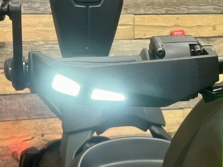 2019 BRP CAN-AM SPYDER / RYKER RALLY 900 ACE EFI + SEULEMENT 4995 KM + BEAUCOUP D'OPTIONS AJOUTER $$$ + CONDITION IMPECCABLE A1 