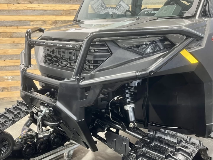 2025 POLARIS RANGER 1000 EDITION PREMIUM + 4X4 + EPS + SEULEMENT 1721 KM + GARANTIE FEVRIER 2027 + RARE & A1 