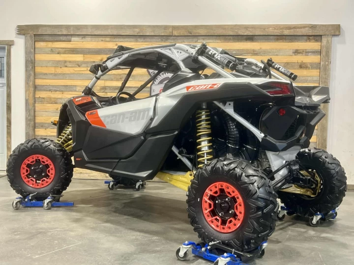 2020 BRP CAN-AM MAVERICK X3 X-RS TURBO ''RR'' 195 HP + 4X4 + DPS + 72 POUCES + RARE 