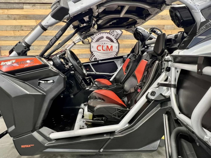 2020 BRP CAN-AM MAVERICK X3 X-RS TURBO ''RR'' 195 HP + 4X4 + DPS + 72 POUCES + RARE 