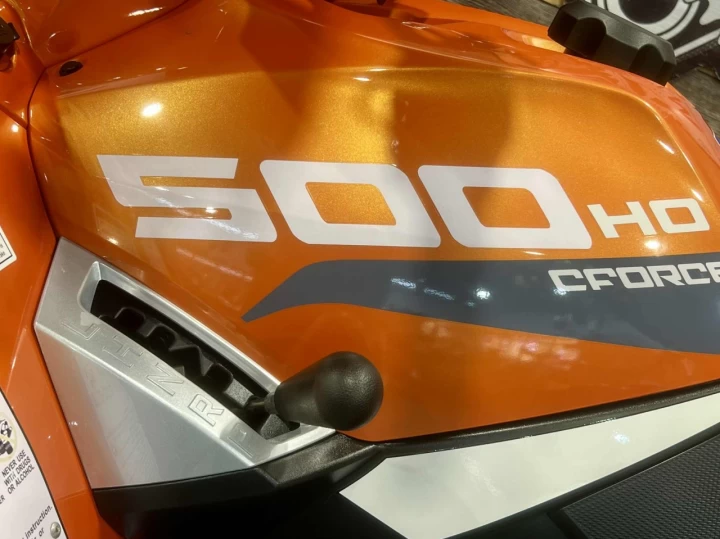 2020 CF MOTO C-FORCE 500 EFI H.O TOURING + 4X4 + EPS + SEULEMENT 1478 KM + COULEUR RARE & IMPECCABLE A1 