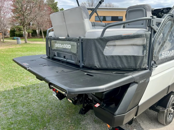 2024 BRP SEA-DOO SWITCH CRUISE 18' 230 HP + IBR + VTS + IDF + GPS + AUDIO + BIMINI + REMORQUE DLX 