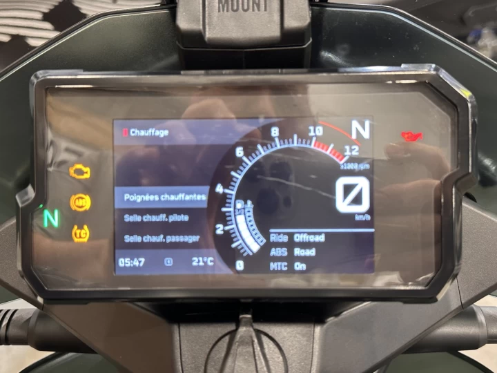 2021 KTM 890 ADVENTURE + A.B.S + BEAUCOUP D'ÉQUIPEMENTS INCLUS $$$ + 18595 KM + RARE & A1 