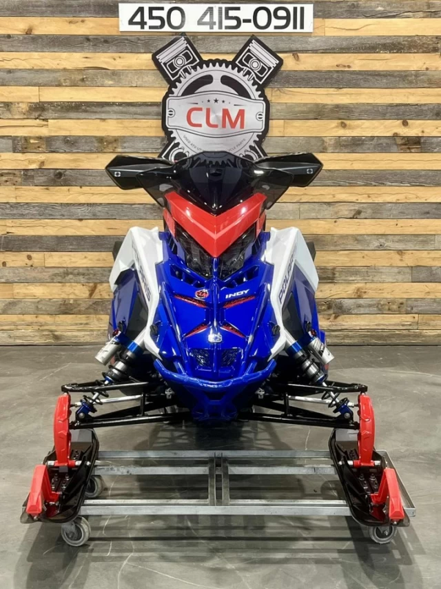 POLARIS INDY 850 XCR 137'' + ECRAN 7S + SEULEMENT 1251 KM + COULEUR RARE & IMPECCABLE A1  2022