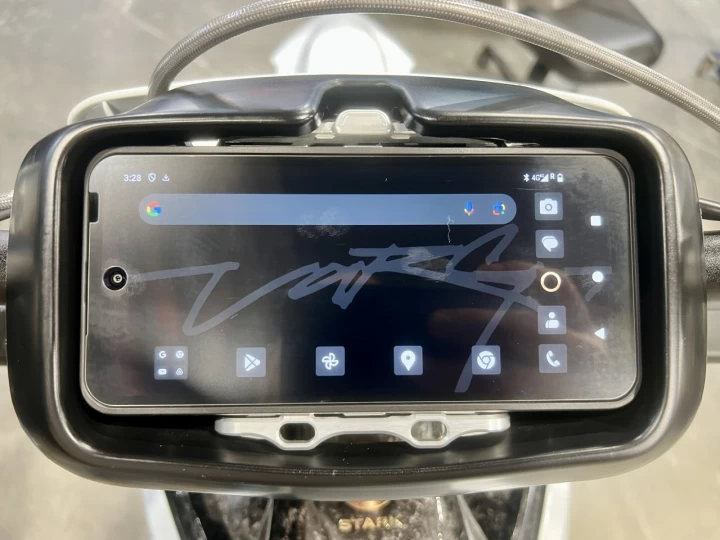 2025 STARK FUTURE VARG EX 60 H.P @ 80 H.P + LÉGALE SUR LA ROUTE + 0KM NEUVE + 2 ANS DE GARANTIE 