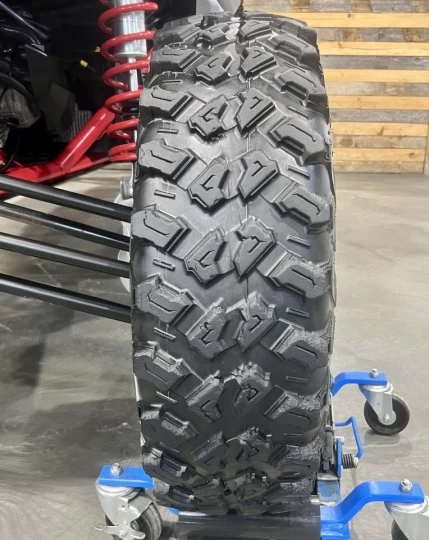 2025 BRP CAN-AM MAVERICK MAX X3 X-RS TURBO ''RR'' 200 H.P + D.P.S + 4X4 + 72'' +4 PASSAGERS + SEULEMENT 1403 KM + RARE & CONDITION A1 