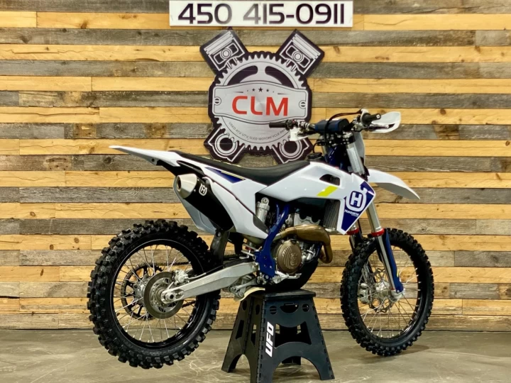 2022 HUSQVARNA FC 250 EFI MX-MOTOCROSS + 4 TEMPS + 136 HR 