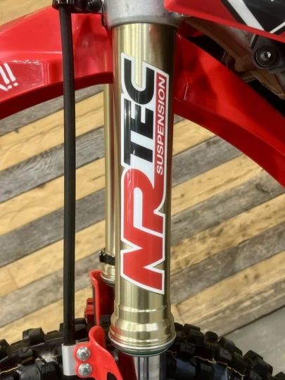 2018 HONDA CRF 250R PGM-FI + 4 TEMPS + DEMARREUR ELECTRIQUE + 94 HR + LOOK INCROYABLE 