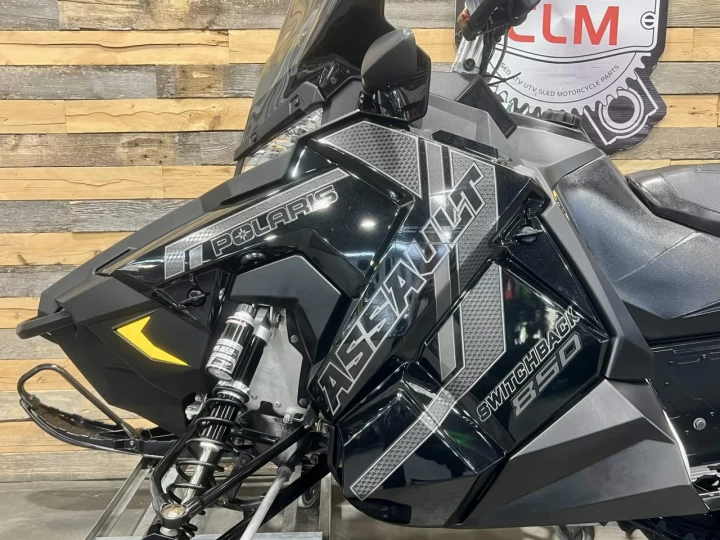 2021 POLARIS SWITCHBACK ASSAULT 850 AXYS 144'' + 4933 KM SEULEMENT + GPS + BANC PASSAGER 