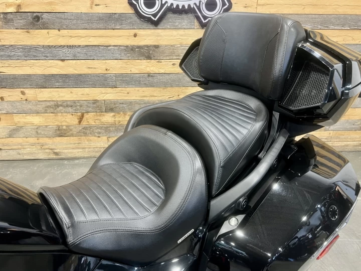 2022 BRP CAN-AM SPYDER F3 LIMITED SE-6 (SEMI-AUTOMATIQUE) ROTAX 1330 cc EFI + SEULEMENT 1753 KM + RARE & A1 