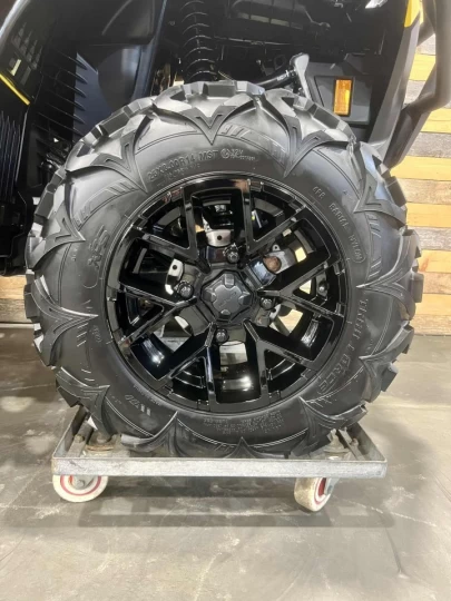 2024 BRP CAN-AM OUTLANDER MAX XT 700 EFI + DPS + 4X4 + SEULEMENT 348 KM + CONDITION A1 