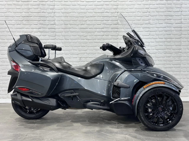 BRP CAN-AM SPYDER RT LIMITED EDITION DARK SE-6 (SEMI-AUTOMATIQUE) ROTAX 1330 cc ACE EFI + 56197 KM + RARE & A1  2018
