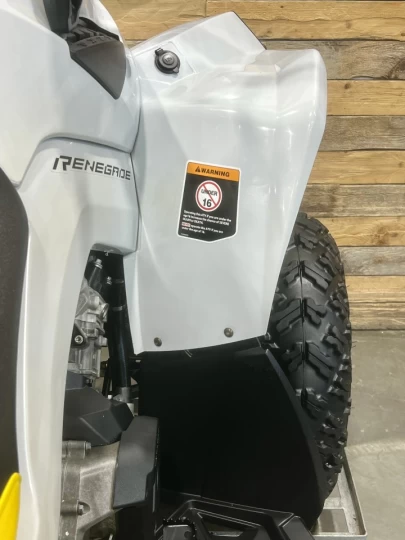 2024 BRP CAN-AM RENEGADE X-XC 1000R EFI + 4WD + DPS + FOX + SEULEMENT 1686 KM + RARE & A1 