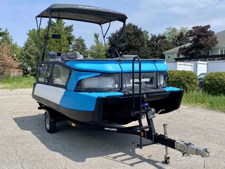 2022 BRP SEA-DOO SWITCH CRUISE 18' + ROTAX 230 HP + IBR + VTS + IDF + GPS + JL AUDIO PREMIUM + TOIT BIMINI + REMORQUE + 43 HR + A1 