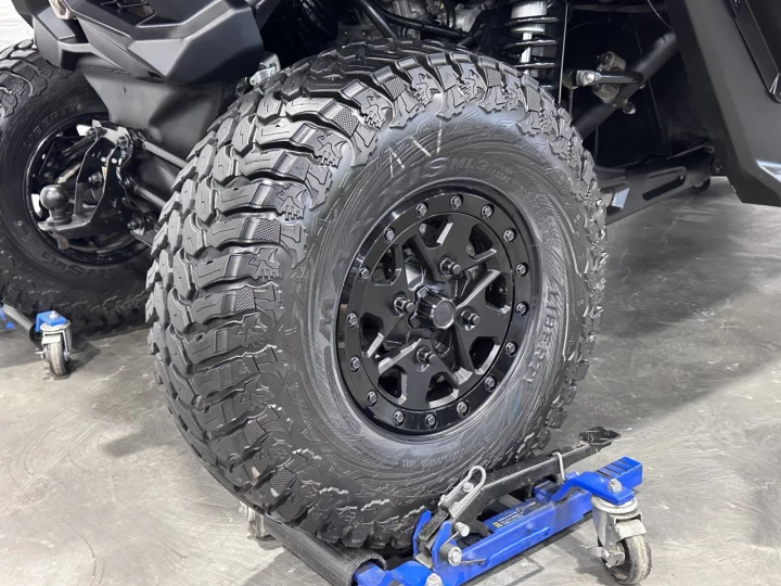 2017 BRP CAN-AM MAVERICK X3 X-DS TURBO 'R' 154 H.P + DPS + 4WD + FOX + 64'' + RARE & CONDITION A1 
