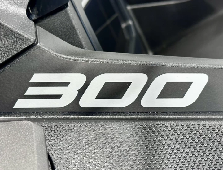 2025 BRP SEA-DOO FISHPRO APEX EDITION 300 HP + IBR + VTS + IDF + GPS + AUDIO + TECH PKG + COOLER + 3 PASSAGERS + 4 HR + RARE & A1 