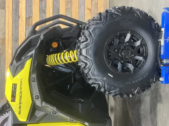 2019 BRP CAN-AM MAVERICK SPORT 1000R EFI + 4X4 + D.P.S + SUSPENSION FOX 