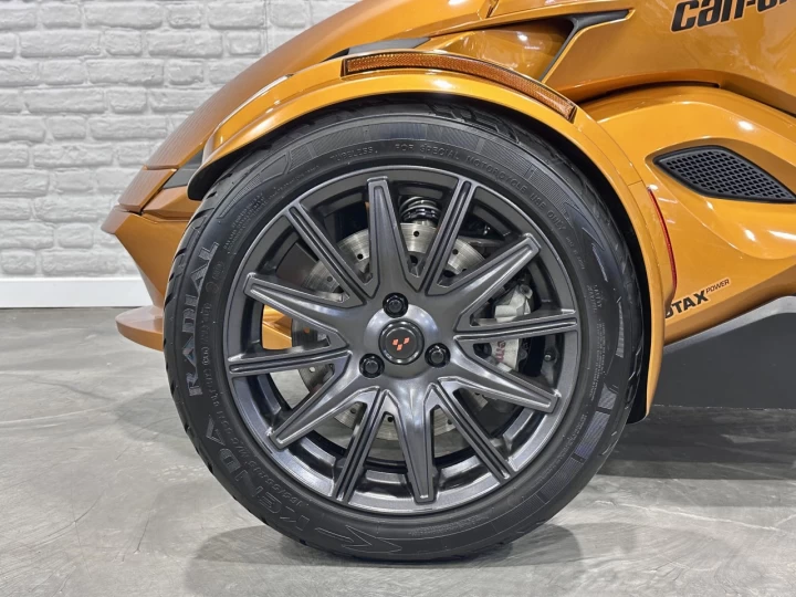 2014 BRP CAN-AM SPYDER ST LIMITED SE-5 (SEMI-AUTOMATIQUE) + ROTAX 998 EFI + 65355 KM + CONDITION A1 