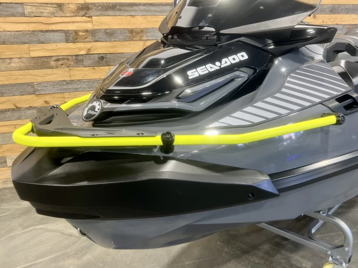 2023 BRP SEA-DOO EXPLORER PRO 170 H.P + IBR + VTS + IDF + AUDIO PREMIUM + GPS + FISH FINDER + PARE BRISE + 3 PASSAGERS 